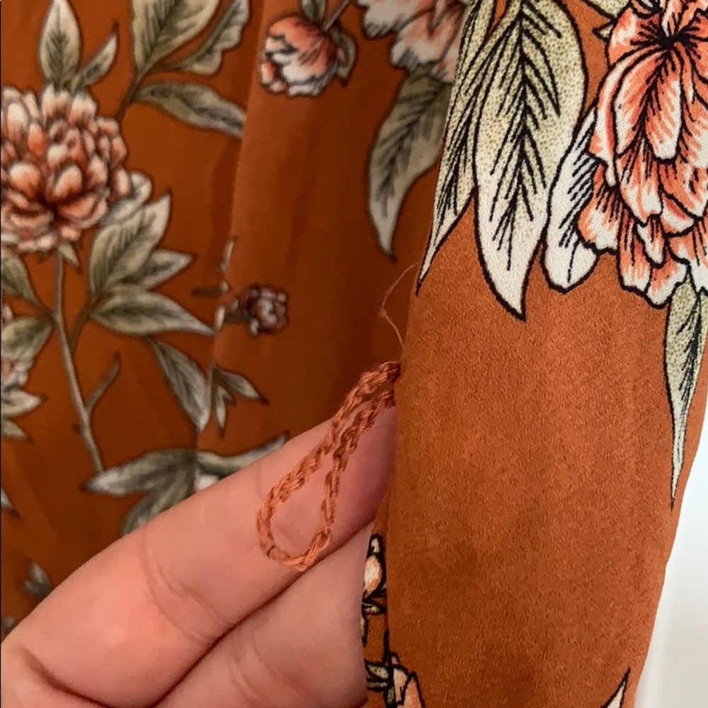 Floral button down tunic - Picture 3 of 6